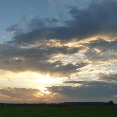 Gospodarstwo Wrobel Nad Rzeka *